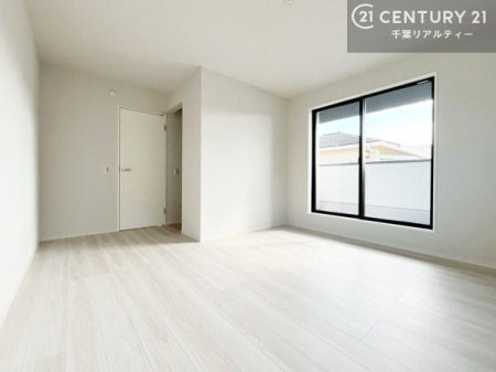 �Q�� �o���R�j�[�ɖʂ��Ă���a���ł��B���邭�����肪����A���C����������ł��܂��I���N���āA�O�ɏo�Ĕw�L�т����[�ċz�����ǂ������}������邱�Ƃ��ł��܂��B