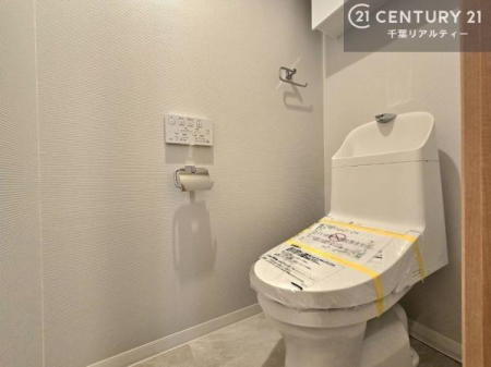 �g�C�� �������֍��ɂ��A�~��͕֍����g�����ł���̂ŗ₽���֍��ɍ��炸�ɍςފ������d�l�ł��I�V���v���ȃJ���[����Ƃ��Ă���̂ŁA������ꂪ���₷���ł��B