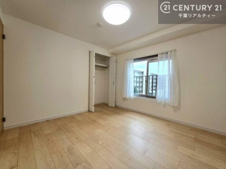 �m�� �V���v���Ƀf�U�C������Ă��邽�߁A�Ƌ��I�т܂���I
���C�ɓ���̉Ƌ��u���Ă��낰���Ԃ���邱�Ƃ��ł��܂��B