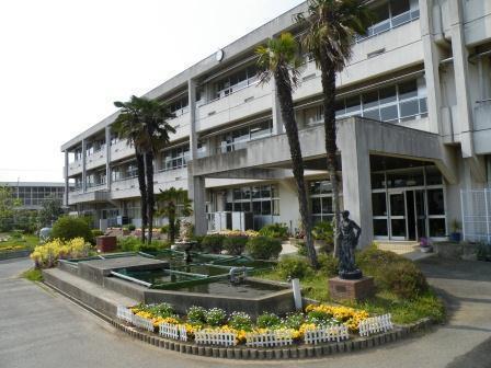 ���ӊ� �y���w�Z�z���c�s���ʑ����w�Z�F632m