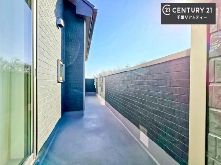 �o���R�j�[ �z������ǍD�ȃo���R�j�[�ł��I���ꂽ���ɂ͐�������n����J���I�Ȏ��Ԃ��y���߂܂��B
