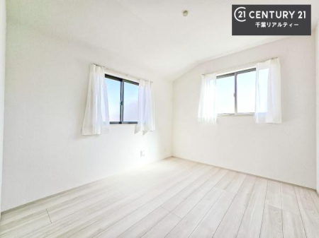 �m�� 2�ʍ̌����m�ۂ������邢�����́A���ʂ����ǂ��A���邭��ϋ��S�n�̗ǂ���ԂƂȂ��Ă���܂��B�����b�N�X���ĉ߂�����S�n�̗ǂ��������ł��I���̖ڊo�߂��X�b�L�����܂��ˁI