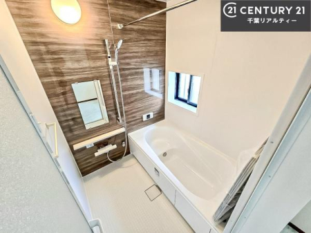 ���� �������������l�̕��͋C�̃o�X���[���́A�����o�Ă��ăo�X�^�C�����[���I
���d���撣���Ă��邲�J���ɂ��D�݂̓����̓����܂����āA�y����ł݂Ă͂������ł��傤���H