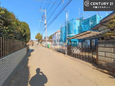 �O�ʓ��H�܂ތ��n�ʐ^ �O�ʓ��H4���I�z����ǍD�ȗ��n�ł��B
�Ԍɓ��ꂪ���ȕ������S�ł��ˁB