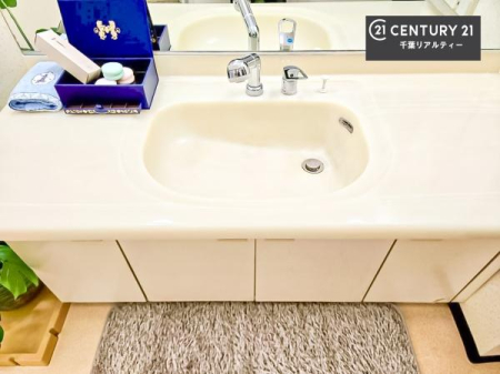 ���ʑ�E���ʏ� �[�����ʑ�{�E���́A�������˂ɂ����̂ł�����ꂪ�y�X�I���������ۂĂ܂��I
�L���C�Ȑ��ʏ��Ŏ��������̃��`�x�[�V�������オ��܂��ˁI