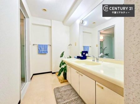 ���ʑ�E���ʏ� �g�Ȃ�𐮂�����ʏ��́A���������厖�ł��I������̐������̂��镵�͋C�����o�I�C�����悭���g�����������܂��B