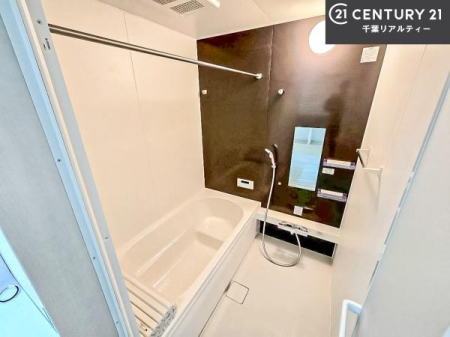 ���� �������������l�̕��͋C�̃o�X���[���́A�����o�Ă��ăo�X�^�C�����[���I
���d���撣���Ă��邲�J���ɂ��D�݂̓����̓����܂����āA�y����ł݂Ă͂������ł��傤���H