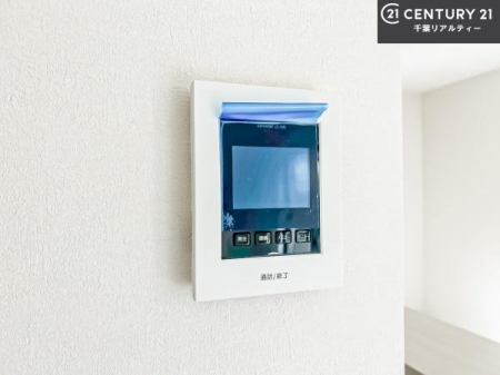 ���̑����� TV���j�^�[�t���C���^�[�z���ł��q�l�̂�����Ԓ��Ȃǂ����S�ł��ˁB