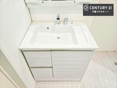 ���ʑ�E���ʏ� �[�����ʑ�{�E���́A�������˂ɂ����̂ł�����ꂪ�y�X�I���������ۂĂ܂��I
�L���C�Ȑ��ʏ��Ŏ��������̃��`�x�[�V�������オ��܂��ˁI