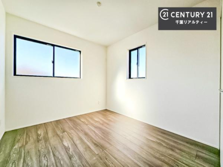 �m�� 2�ʍ̌����m�ۂ������邢�����́A���ʂ����ǂ��A���邭��ϋ��S�n�̗ǂ���ԂƂȂ��Ă���܂��B�����b�N�X���ĉ߂�����S�n�̗ǂ��������ł��I���̖ڊo�߂��X�b�L�����܂��ˁI