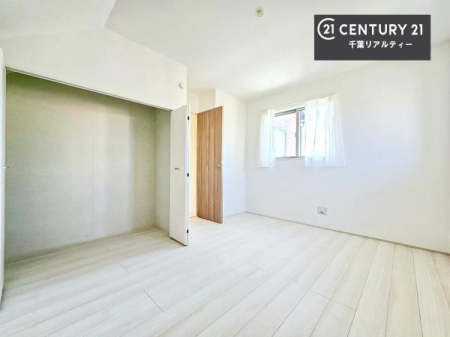 �q������ �V���v���Ƀf�U�C������Ă��邽�߁A�Ƌ��I�т܂���I
���C�ɓ���̉Ƌ��u���Ă��낰���Ԃ���邱�Ƃ��ł��܂��B
