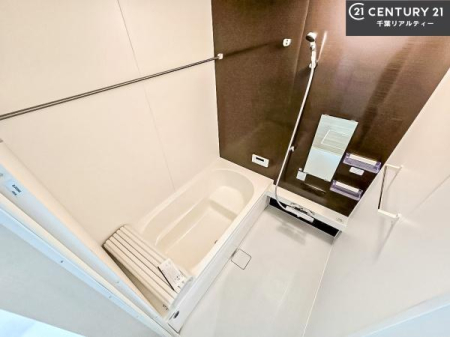 ���� �������������l�̕��͋C�̃o�X���[���́A�����o�Ă��ăo�X�^�C�����[���I
���d���撣���Ă��邲�J���ɂ��D�݂̓����̓����܂����āA�y����ł݂Ă͂������ł��傤���H