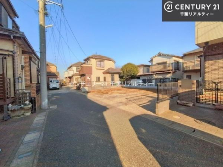 �O�ʓ��H�܂ތ��n�ʐ^ �O�ʓ��H��4���I�z����ǍD�ȗ��n�ł��B
�Ԍɓ��ꂪ���ȕ������S�ł��ˁB