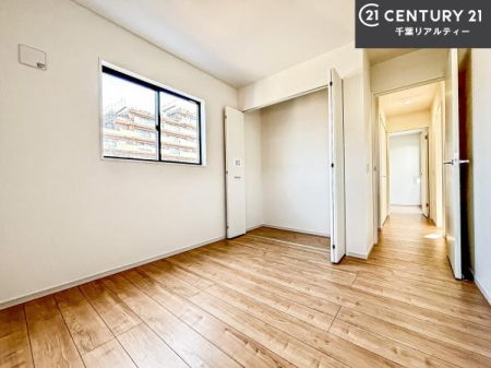 ���r���O�ȊO�̋��� �V���v���Ƀf�U�C������Ă��邽�߁A�Ƌ��I�т܂���I
���C�ɓ���̉Ƌ��u���Ă��낰���Ԃ���邱�Ƃ��ł��܂��B