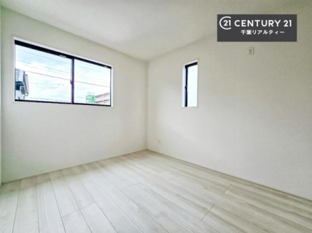 �m�� 2�ʍ̌����m�ۂ������邢�����́A���ʂ����ǂ��A���邭��ϋ��S�n�̗ǂ���ԂƂȂ��Ă���܂��B�����b�N�X���ĉ߂�����S�n�̗ǂ��������ł��I���̖ڊo�߂��X�b�L�����܂��ˁI