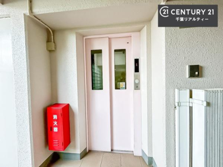 ���̑����p�� �G���x�[�^�[�����I���������ɔ�ꂽ���◼��ɂ��ו��ł��炭�炭�A��ł������ł��ˁB