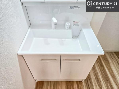 ���ʑ�E���ʏ� �[�����ʑ�{�E���́A�������˂ɂ����̂ł�����ꂪ�y�X�I���������ۂĂ܂��I
�L���C�Ȑ��ʏ��Ŏ��������̃��`�x�[�V�������オ��܂��ˁI