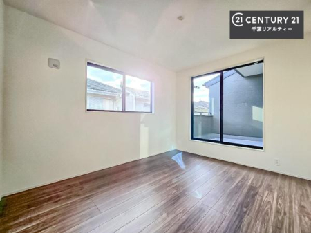 �Q�� �o���R�j�[�ɖʂ��Ă���m���ł��B���邭�����肪����A���C����������ł��܂��I���N���āA�O�ɏo�Ĕw�L�т����[�ċz�����ǂ������}������邱�Ƃ��ł��܂��B