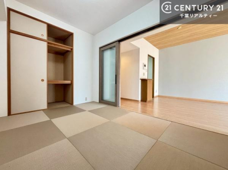 �a�� ���r���O�Ɨאڂ����a���ł��I�Ǝ��̋x�e�X�y�[�X��L�b�Y�X�y�[�X�Ƃ��Ċ��p����̂��悳�����ł��ˁI
�a���̎g�����͖�����I