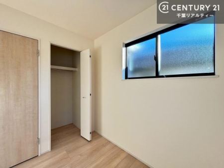 ���[ �����Ղ�̎��[�X�y�[�X�ŁA��炵���������萮���Z�܂��B�Ƒ��̉ו������ꂢ�ɕЕt���A���������K�ɉ߂����܂��B