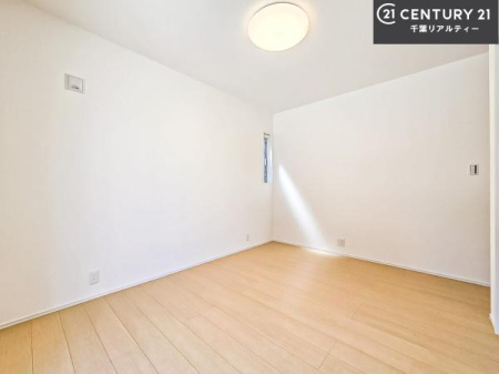 �q������ �V���v���Ƀf�U�C������Ă��邽�߁A�Ƌ��I�т܂���I
���C�ɓ���̉Ƌ��u���Ă��낰���Ԃ���邱�Ƃ��ł��܂��B