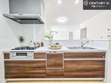 �L�b�`�� ���[�X�y�[�X���L�x�ŁA�����X�y�[�X���X�b�L���ƕЕt���Ђ�`�����p�ł��܂��I
���K�ɍ�Ƃ��ł��܂��I�����̗���������܂��I