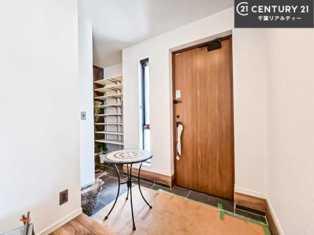 ���� ���ċA���Ă��Ă��A�������܁I�����������Ȃ�A�D�����}������Ă�����ԂɂȂ��Ă��܂��B
���邭��������錺�ւł��I