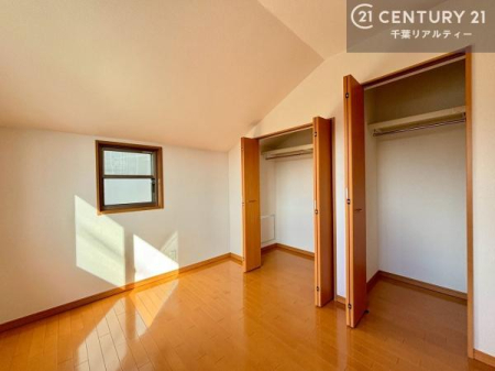 �m�� ���[�X�y�[�X�����Ă��܂��I�������X�b�L�����ڂ��鎖���ł��܂��ˁB
�Ƌ��I�΂Ȃ��V���v���ȃf�U�C���ׁ̈A�Ƌ��I�΂����C�ɓ���̋�ԍ�肪�ł������ł��ˁB