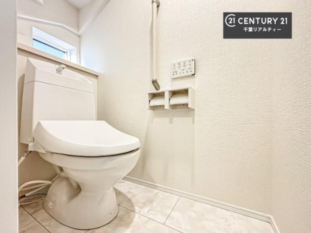 �g�C�� �y�������ʐ^�z�������֍��ɂ��A�~��͕֍����g�����ł���̂ŗ₽���֍��ɍ��炸�ɍςފ������d�l�ł��I