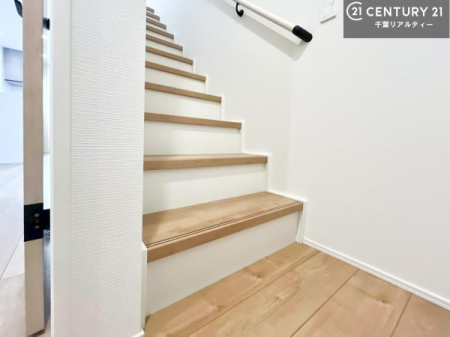 ���̑����� �K�i�͖��邭�萠������Ă��܂��B���q�l�₲�N�z�̕������S���Ă����p�����܂��ˁB