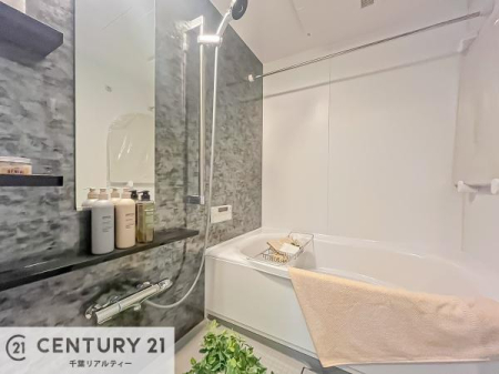 ���� 1���̔�����������Ɩ����Ă���闁���ł��B
�������̑f�G�ȃ����N�[�[�V�����ꏊ�ł��ˁB