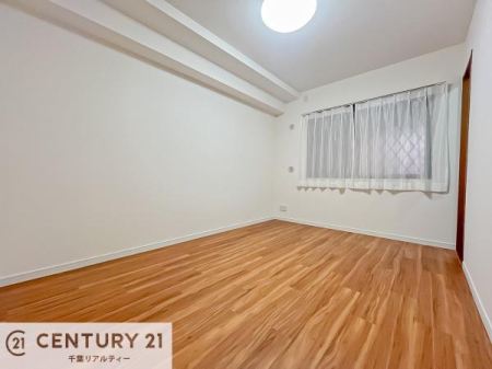 �m�� �V���v���Ƀf�U�C������Ă��邽�߁A�Ƌ��I�т܂���I
���C�ɓ���̉Ƌ��u���Ă��낰���Ԃ���邱�Ƃ��ł��܂��B
