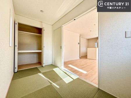 �a�� ���r���O�Ɨאڂ����a���ł��I�Ǝ��̋x�e�X�y�[�X��L�b�Y�X�y�[�X�Ƃ��Ċ��p����̂��悳�����ł��ˁI
�a���̎g�����͖�����I