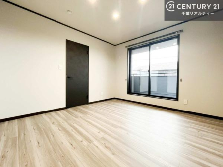 �Q�� �o���R�j�[�ɖʂ��Ă���m���ł��B���邭�����肪����A���C����������ł��܂��I���N���āA�O�ɏo�Ĕw�L�т����[�ċz�����ǂ������}������邱�Ƃ��ł��܂��B