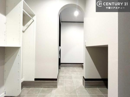 ���� �V���[�Y�N���[�N�t���ł��I�V���[�Y�����łȂ��x�r�[�J�[��܂��ݎ��]�ԁA�A�E�g�h�A�p�i���X�b�L���ƕЕt�����܂��I