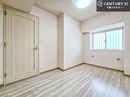 ���r���O�ȊO�̋��� �V���v���Ƀf�U�C������Ă��邽�߁A�Ƌ��I�т܂���I
���C�ɓ���̉Ƌ��u���Ă��낰���Ԃ���邱�Ƃ��ł��܂��B