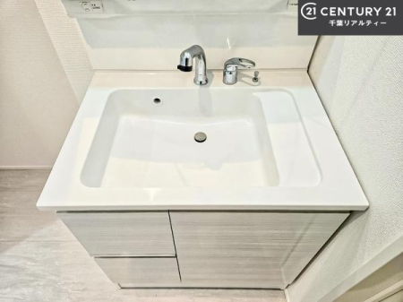 ���ʑ�E���ʏ� �[�����ʑ�{�E���́A�������˂ɂ����̂ł�����ꂪ�y�X�I���������ۂĂ܂��I
�L���C�Ȑ��ʏ��Ŏ��������̃��`�x�[�V�������オ��܂��ˁI