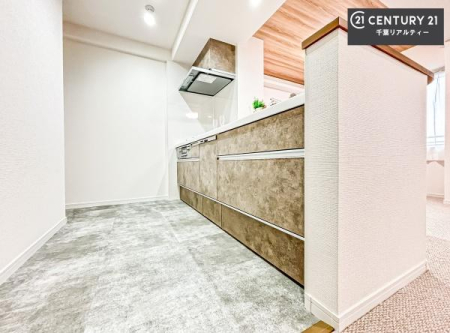 �L�b�`�� ��Ƃ肠�钲���X�y�[�X�ō�Ƃ����₷�����K�ȃL�b�`���ł��I
���q�l�ƈꏏ�ɂ��َq������y���߂�L�X�X�y�[�X�ł��B�y�����������ԂɂȂ肻���ł��ˁI