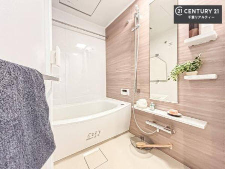 ���� �������������l�̕��͋C�̃o�X���[���́A�����o�Ă��ăo�X�^�C�����[���I
���d���撣���Ă��邲�J���ɂ��D�݂̓����̓����܂����āA�y����ł݂Ă͂������ł��傤���H