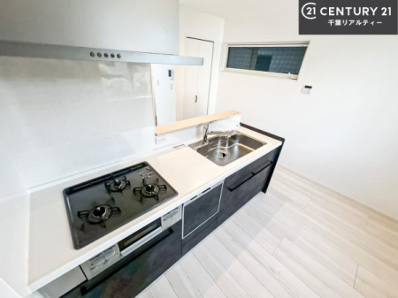 �L�b�`�� �R�����͎O������̂ł������̓����i�s���ł��܂��B
�������O�����t���ł��B�����X�y�[�X���L�X���Ă���׍�Ƃ����₷���I�g�����肪�ǂ��V�X�e���L�b�`���ł��I