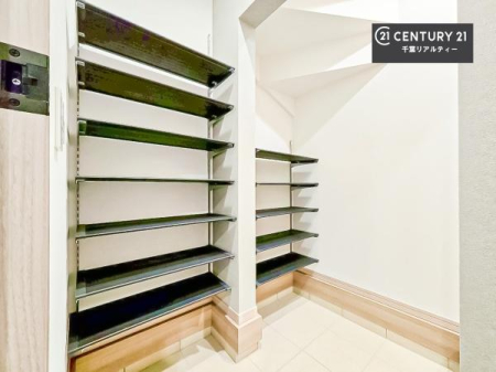 ���[ ���ւɂ́A�y�Ԏ��[�t���I�V���[�Y�C���N���[�N�̖������ʂ������֎��肪��������ƕЕt�������J�����u�ԐS�n�悢��Ԃ����o���邱�Ƃ��ł��܂��I