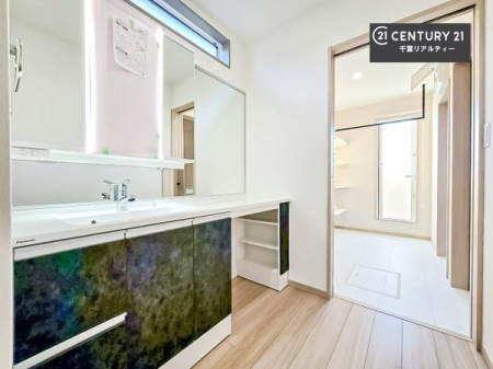 ���ʑ�E���ʏ� �g�Ȃ�𐮂�����ʏ��́A���������厖�ł��I������̐������̂��镵�͋C�����o�I�C�����悭���g�����������܂��B