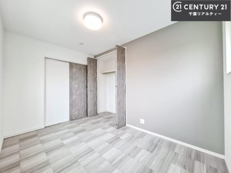 ���r���O�ȊO�̋��� �V���v���Ƀf�U�C������Ă��邽�߁A�Ƌ��I�т܂���I
���C�ɓ���̉Ƌ��u���Ă��낰���Ԃ���邱�Ƃ��ł��܂��B