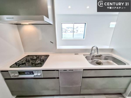 �L�b�`�� ���[�X�y�[�X���L�x�ŁA�����X�y�[�X���X�b�L���ƕЕt���Ђ�`�����p�ł��܂��I
���K�ɍ�Ƃ��ł��܂��I�����̗���������܂��I