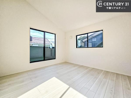 �m�� �o���R�j�[�ɖʂ��Ă���m���ł��B���邭�����肪����A���C����������ł��܂��I���N���āA�O�ɏo�Ĕw�L�т����[�ċz�����ǂ������}������邱�Ƃ��o�������ł��ˁI