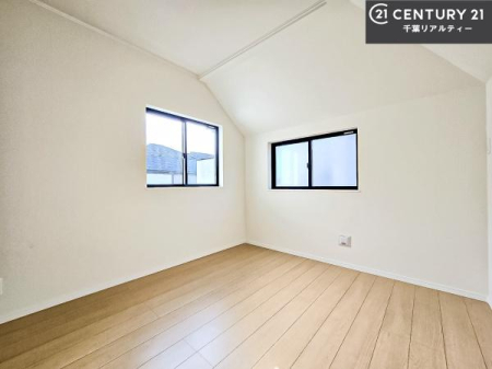 �q������ �|���o�������Ȃ��������́A���q�l�̂������Ƃ��Ă����S�ł��I
���[�X�y�[�X���[�����Ă���̂ŎU�炩�������������T�b�ƕЕt�����܂��I