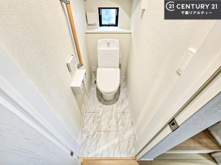 �g�C�� 1�E2�K�Ƀg�C�����������܂��I���̖Z�������ԑт��҂����ɂ��݂����ł��ˁB������Ƃ����������̂���g�C���ł�����ꂪ���₷���ł��I