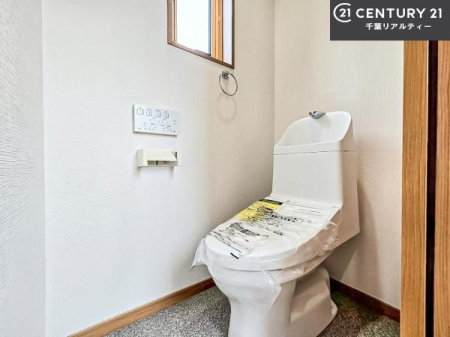 �g�C�� 1�E2�K�Ƀg�C�����������܂��I���̖Z�������ԑт��҂����ɂ��݂����ł��ˁB
������Ƃ����������̂���g�C���ł�����ꂪ���₷���ł��I