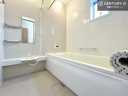 ���� �������������l�̕��͋C�̃o�X���[���́A�����o�Ă��ăo�X�^�C�����[���I
���d���撣���Ă��邲�J���ɂ��D�݂̓����̓����܂����āA�y����ł݂Ă͂������ł��傤���H