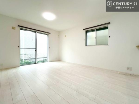 ���r���O �S�n�ǂ����r���O�͉Ƒ������R�ƏW�܂�܂��B�Ƒ��c�R�̎��Ԃ����������ł��B���Ƒ��ƁA����w�[���������Ԃ��߂��������ł��ˁB���邭�J���I�ȋ�Ԃł��B